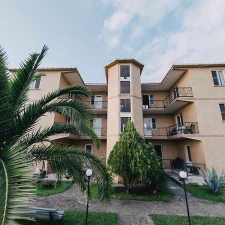 Nika Inn Kobuleti Ngoại thất bức ảnh