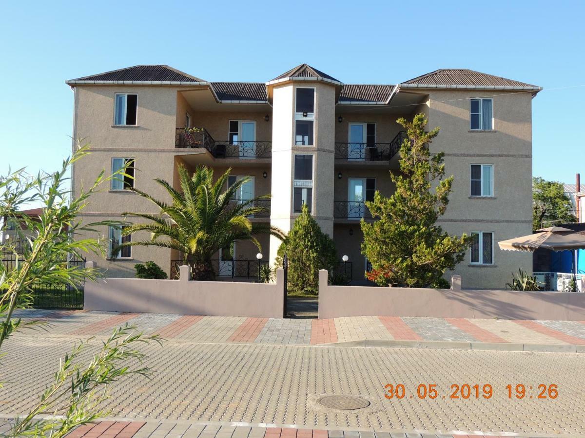 Nika Inn Kobuleti Ngoại thất bức ảnh