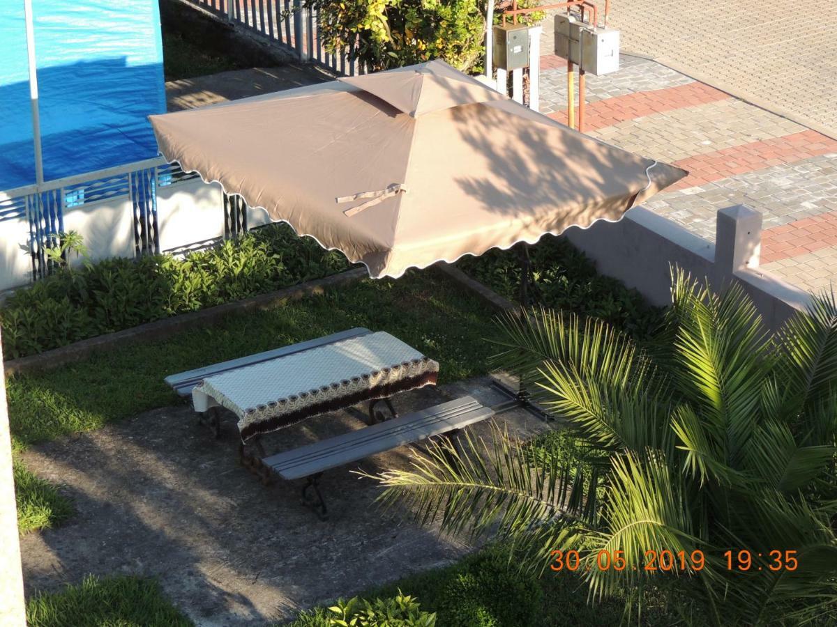 Nika Inn Kobuleti Ngoại thất bức ảnh