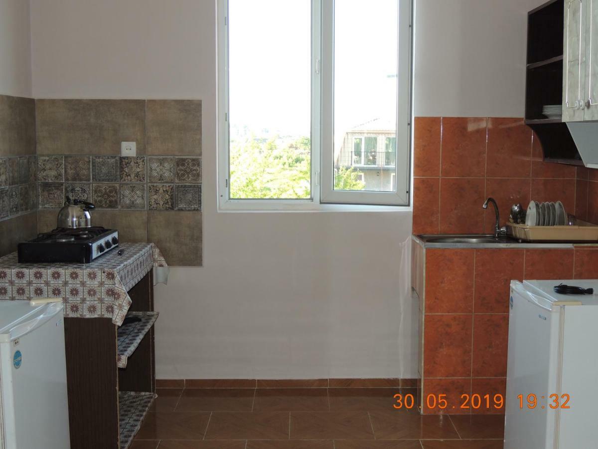 Nika Inn Kobuleti Ngoại thất bức ảnh
